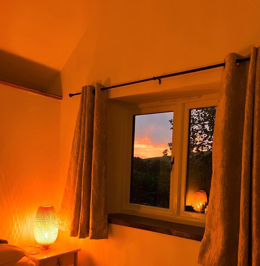Barn In Somerset Romantic Hideaway Nettlecombe  エクステリア 写真